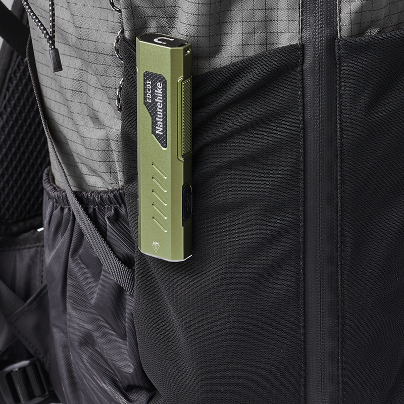 Naturehike vreckové svietidlo EDC01 94g - zelená